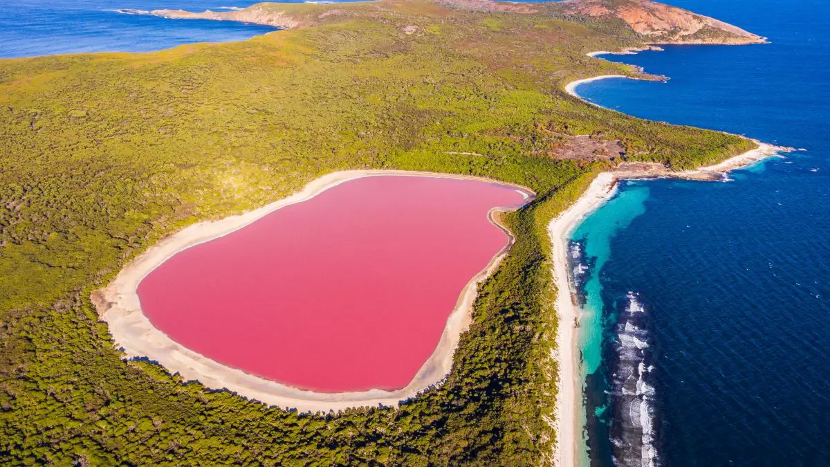 Alien Landscapes on Earth: Unbelievable Photos of Otherworldly Places