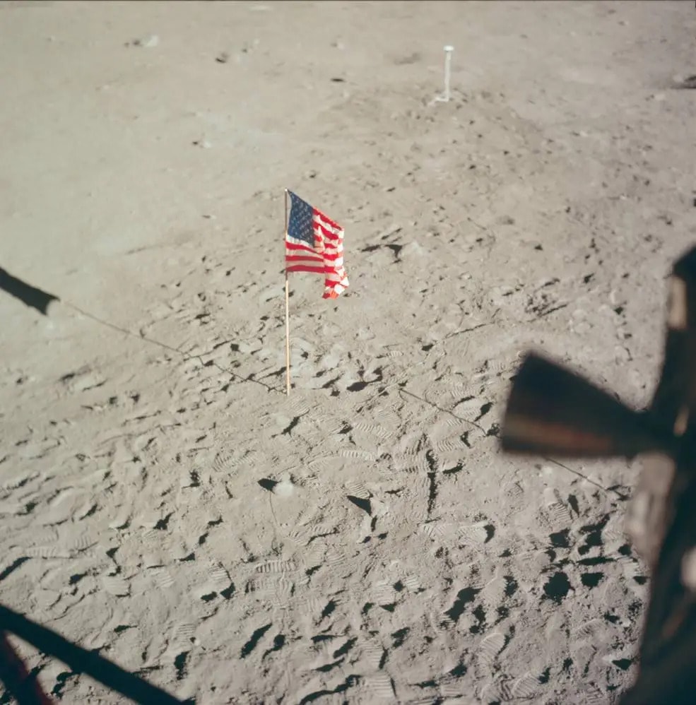 31 Facts That Prove the Moon Landing Wasn&#8217;t a Hoax