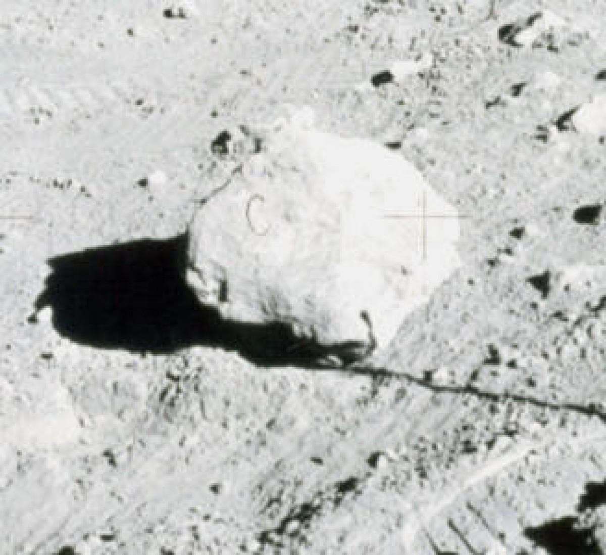 31 Facts That Prove the Moon Landing Wasn&#8217;t a Hoax