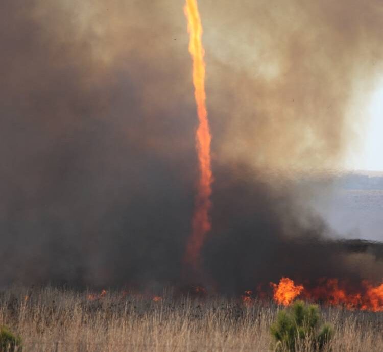 World&#8217;s Strangest Weather Phenomena And How They Happen