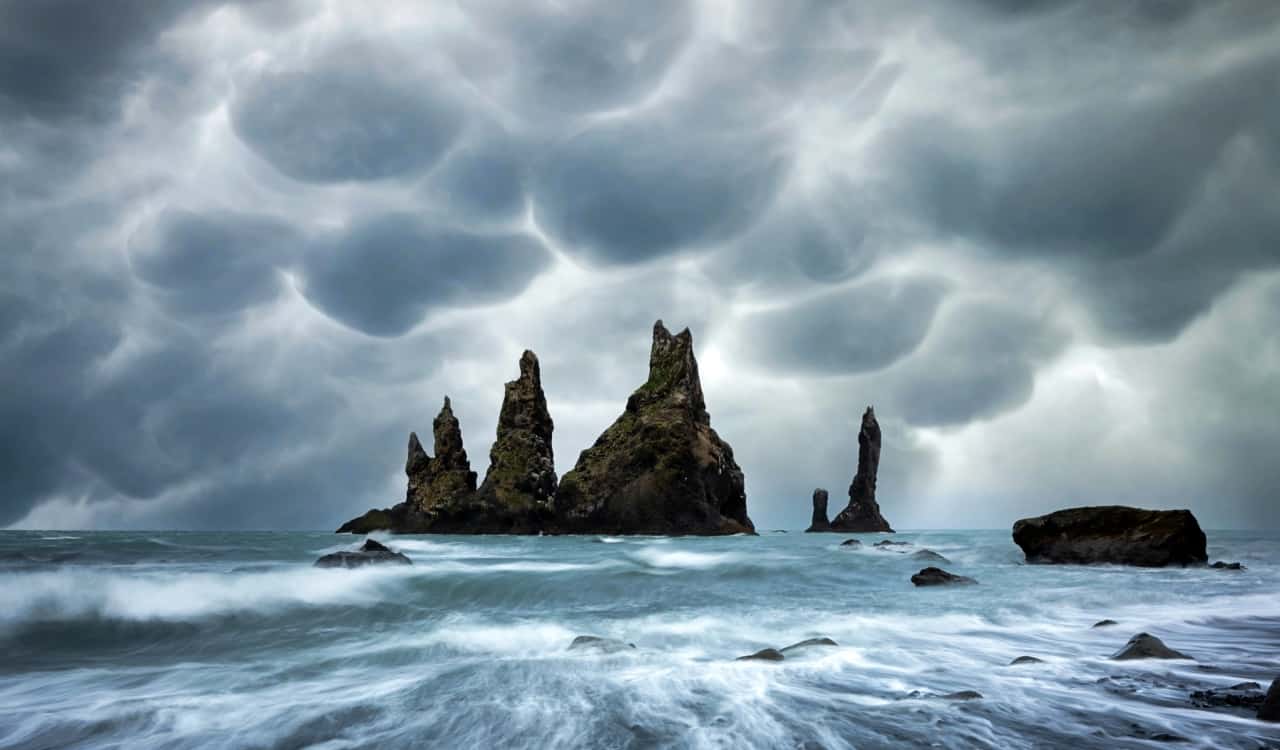 World&#8217;s Strangest Weather Phenomena And How They Happen