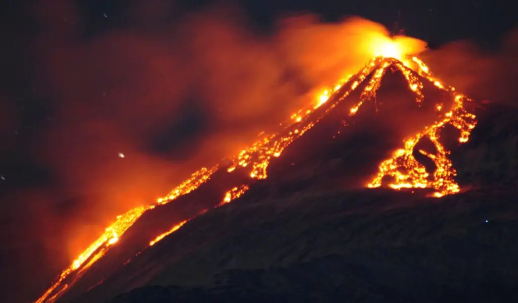 The Most Infamous Volcano Eruptions In History