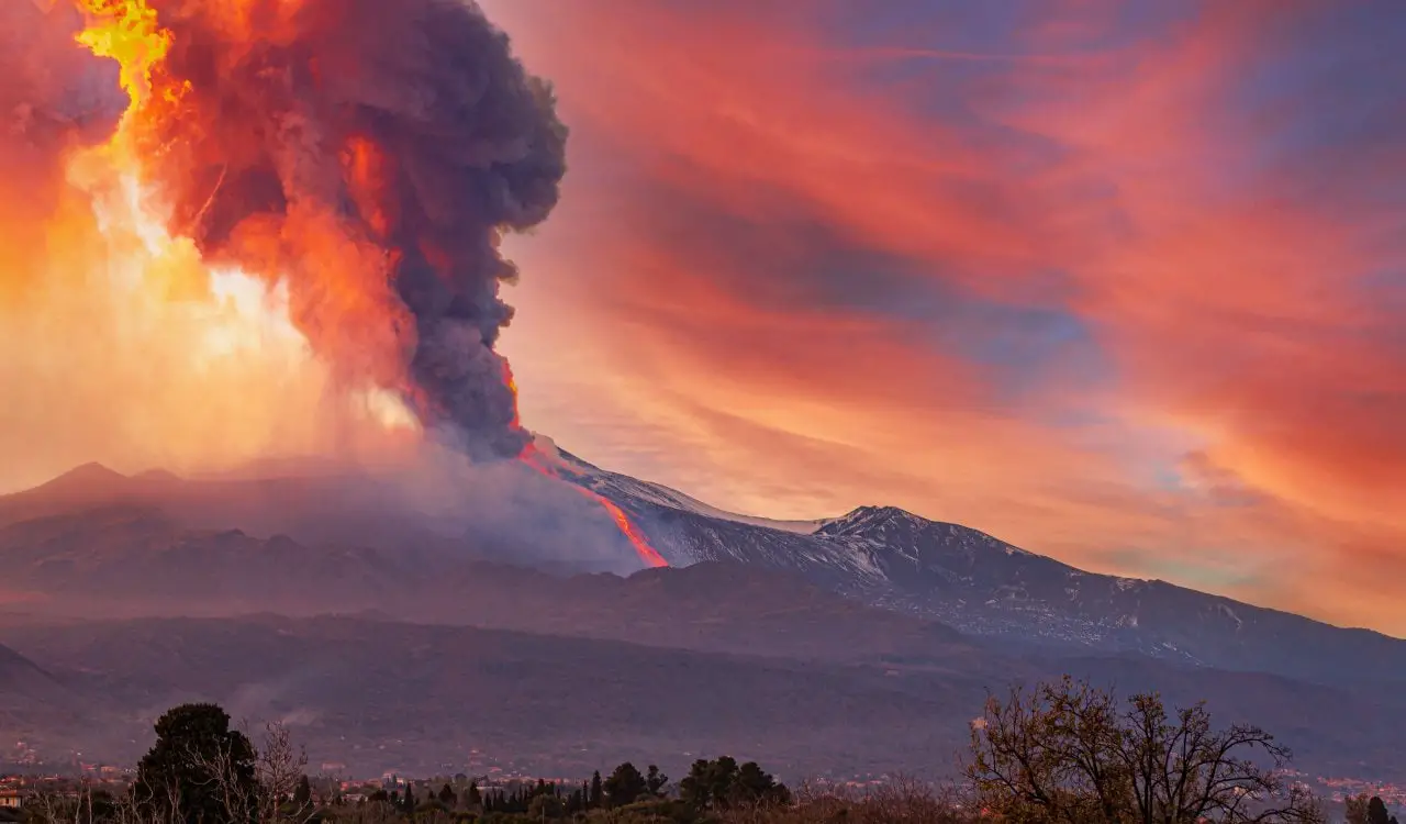 The Most Infamous Volcano Eruptions In History