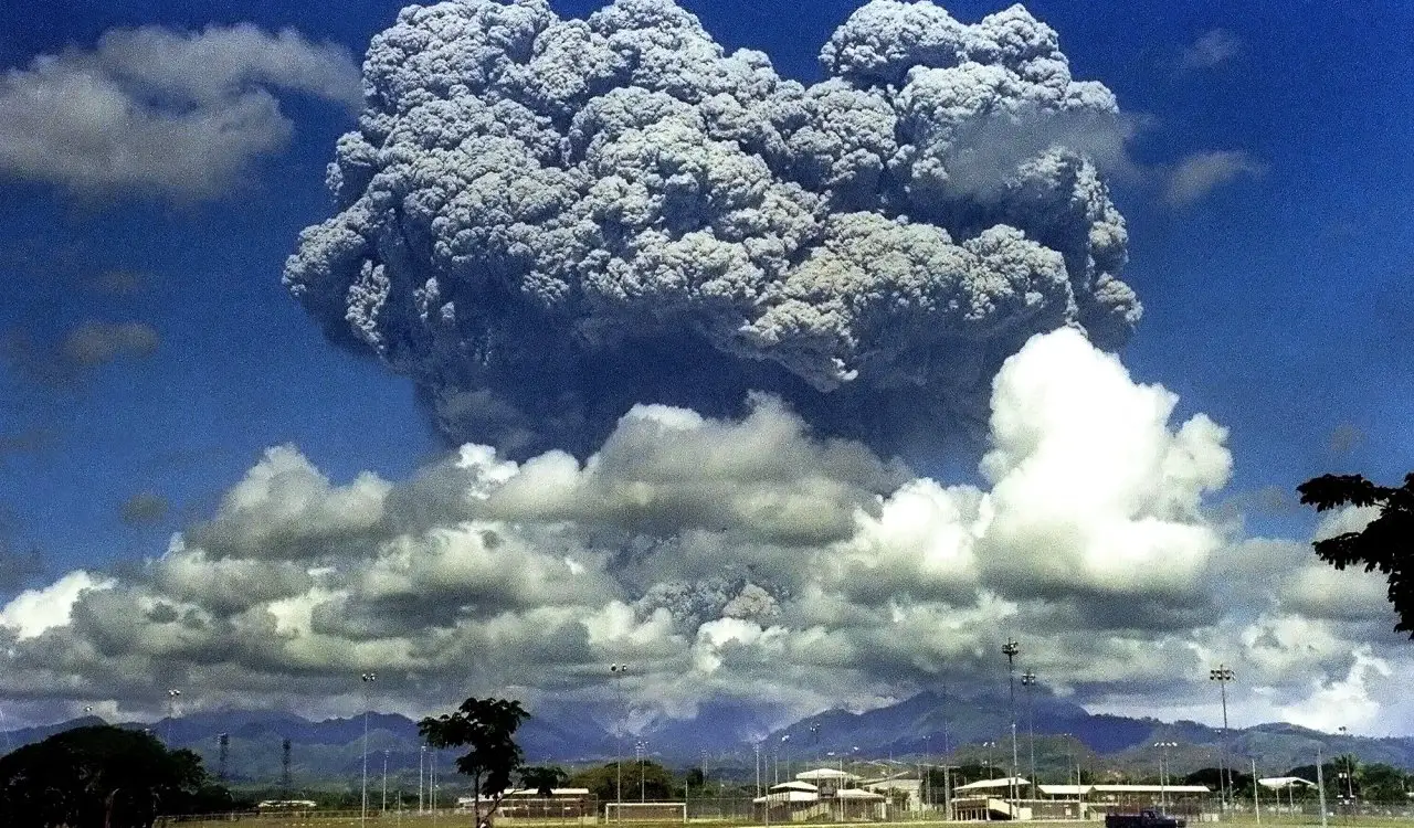 The Most Infamous Volcano Eruptions In History