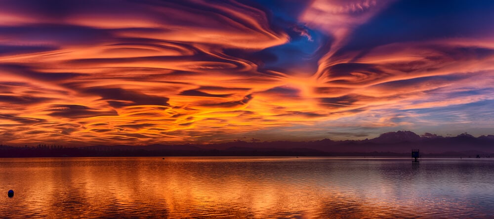 World&#8217;s Strangest Weather Phenomena And How They Happen