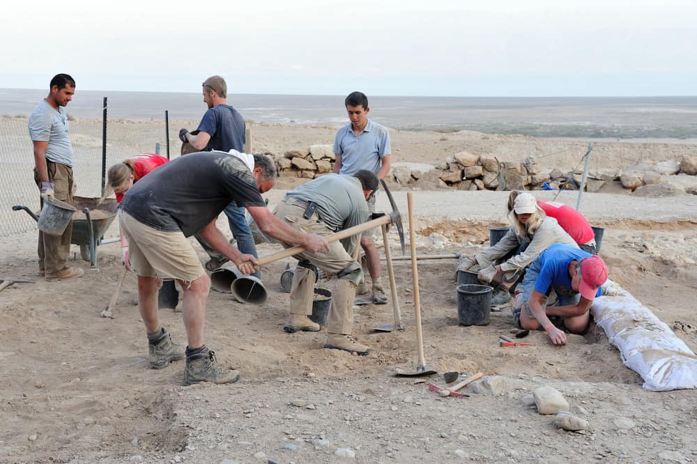 Science Tries to Discover the Authenticity of the Dead Sea Scrolls 