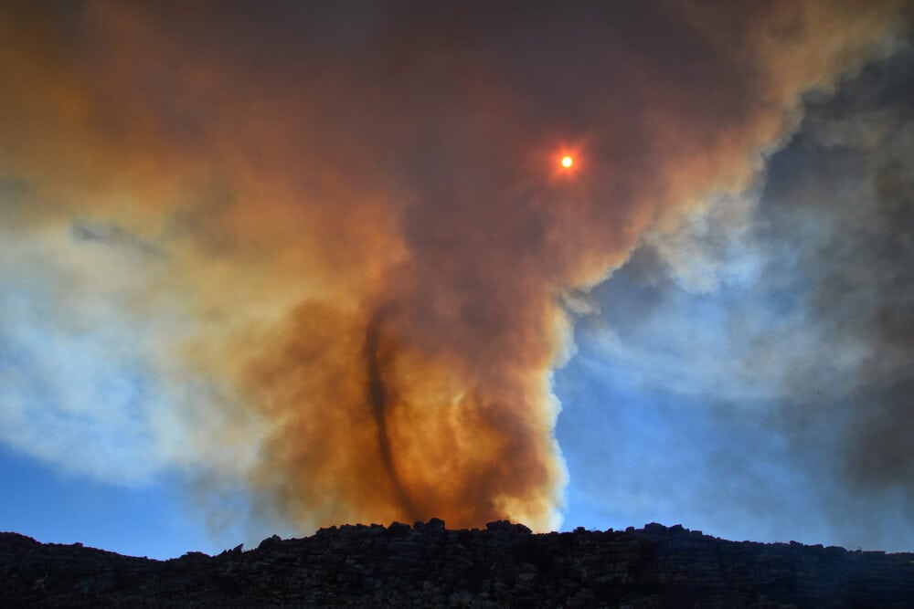 World&#8217;s Strangest Weather Phenomena And How They Happen