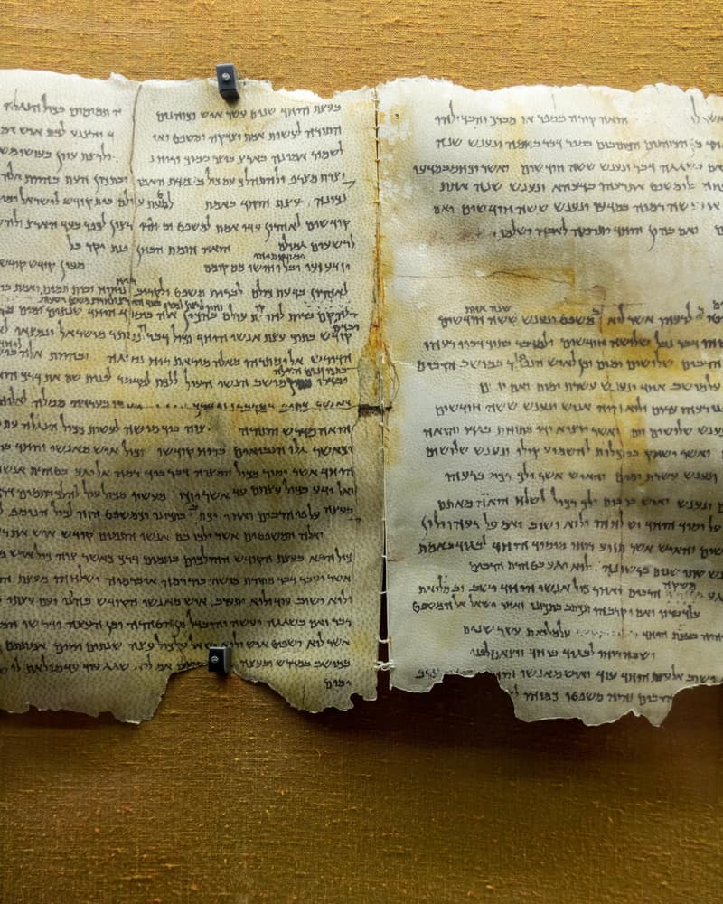 Science Tries to Discover the Authenticity of the Dead Sea Scrolls 