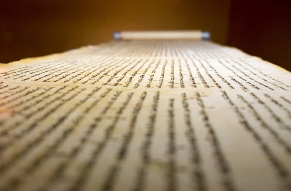 Science Tries to Discover the Authenticity of the Dead Sea Scrolls 